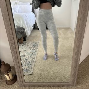 Wunder Under Super-High-Rise Tight
28" *Luxtreme